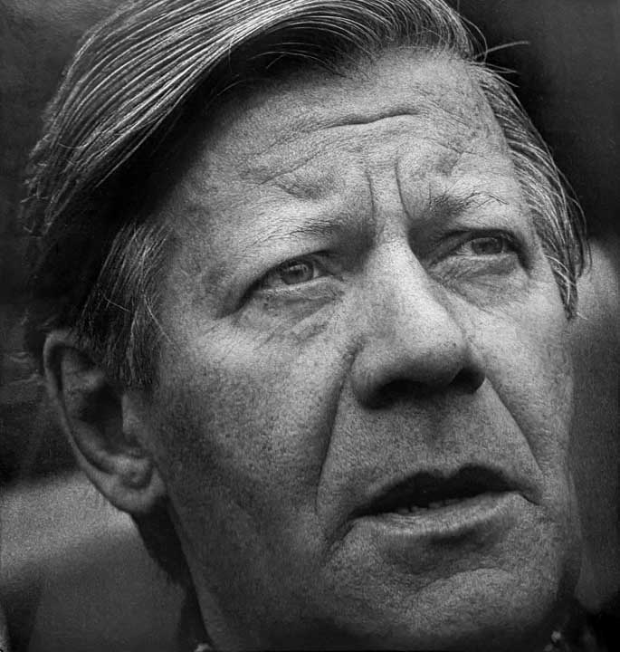 Portrait von Helmut Schmidt fotografiert von Konrad Rufus Müller